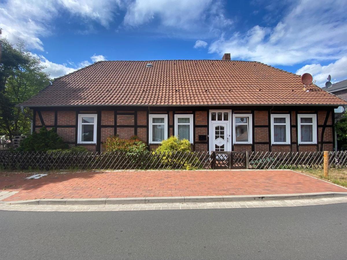Pension - Monteurzimmer -,, Haus Hilde " Winsen Extérieur photo